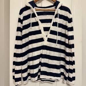 Faded Glory Navy and White Striped Top XL
